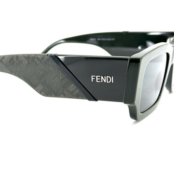 NEW!!! FENDI Sunglasses FE40131I 96N, Authentic main image 6
